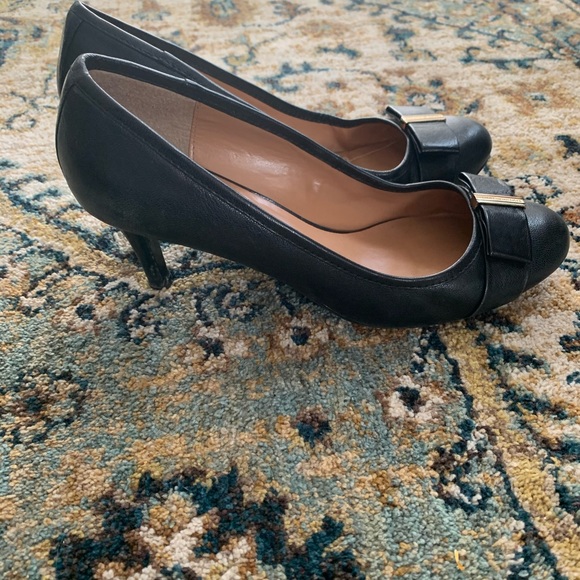 Black Tommy Hilfiger Bow Heels - Picture 6 of 6